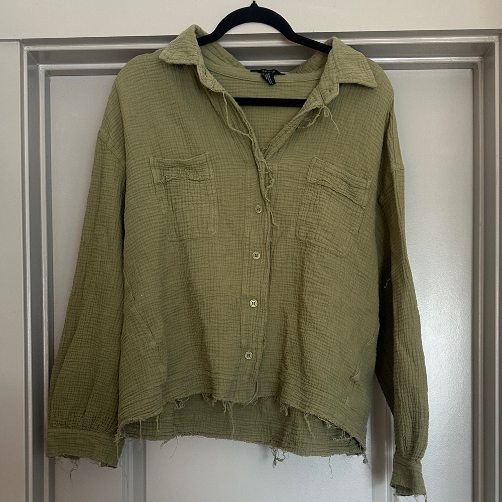 Olive Green Button-Up Shirt Women’s Size Large